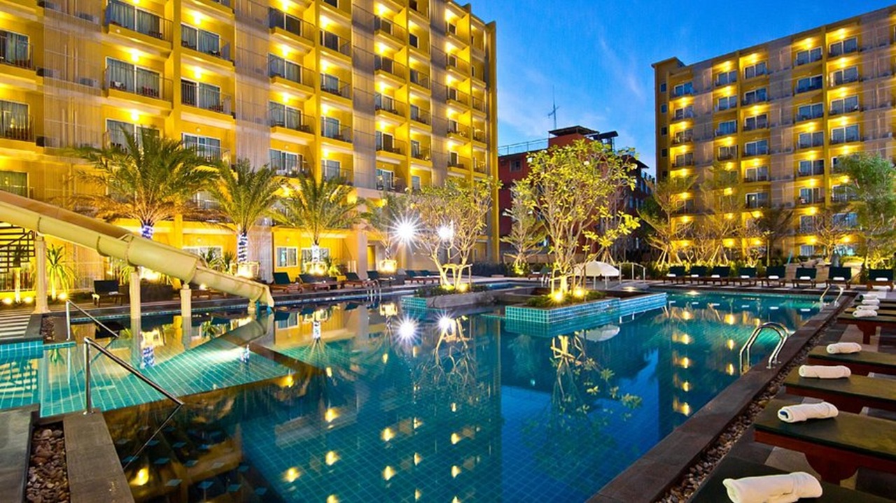 Hotel Stay Near Airport